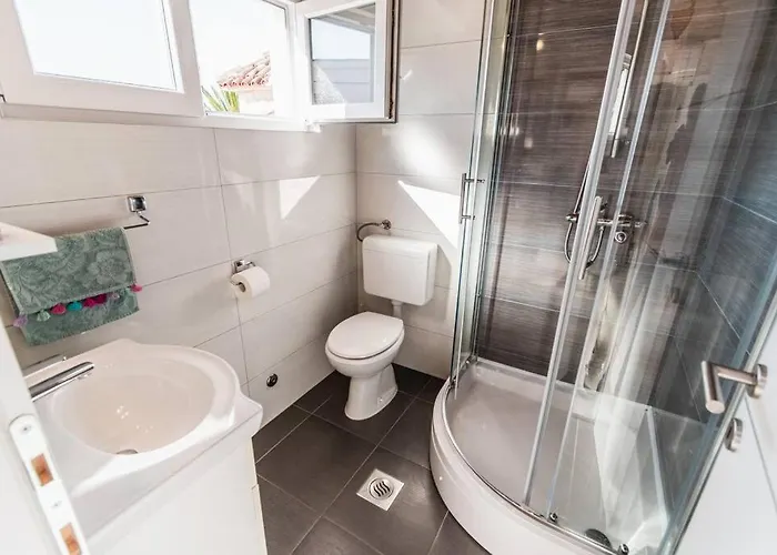 بيت للعطل Marina-renovated House In Center